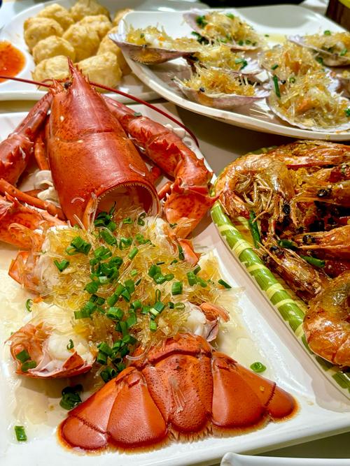 高档海鲜大餐图片，真实与摆拍的差距有多大？-图1
