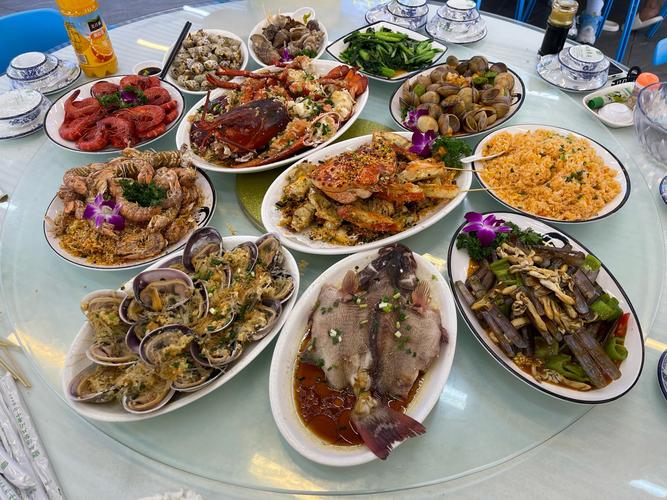 高档海鲜大餐图片，真实与摆拍的差距有多大？-图2