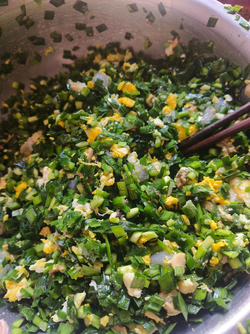 海鲜韭菜鸡蛋馅的做法-图2