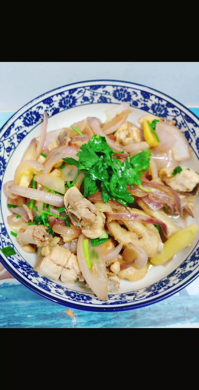 洋葱炒鸡怎么做才好吃？-图2