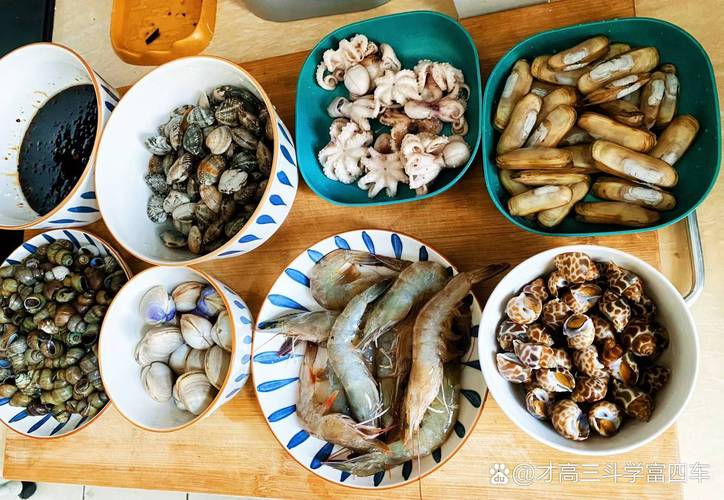 虾鱿鱼青椒海鲜饭青豆，如何搭配才鲜香？-图2