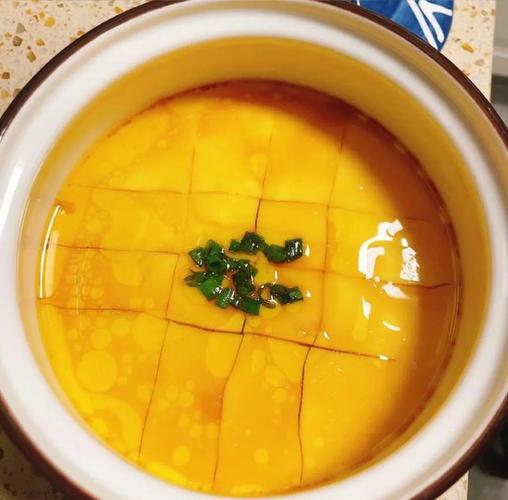 4个月宝宝辅食鸡蛋羹怎么做？-图1