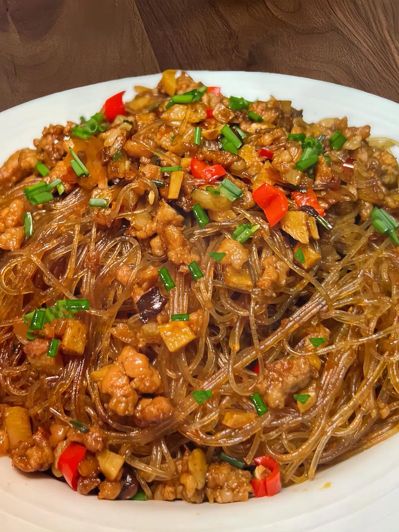 川菜蚂蚁上树的家常做法-图1