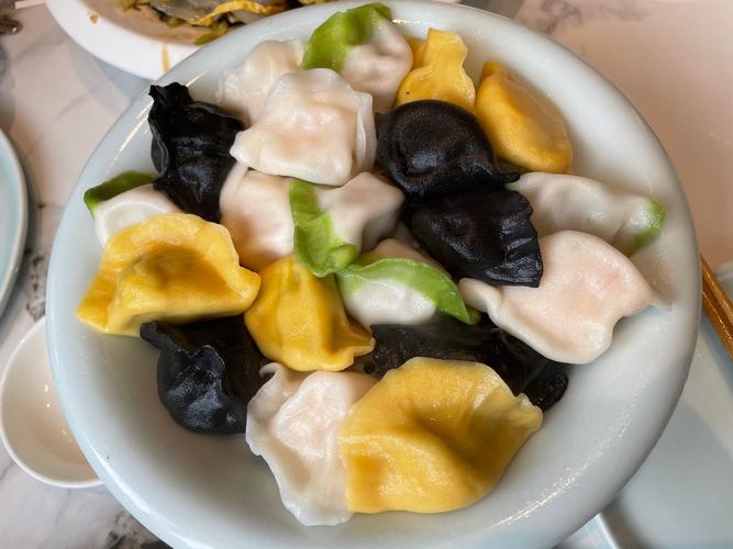 海鲜菇白萝卜猪肉饺子，怎么搭配馅料才好吃？-图2