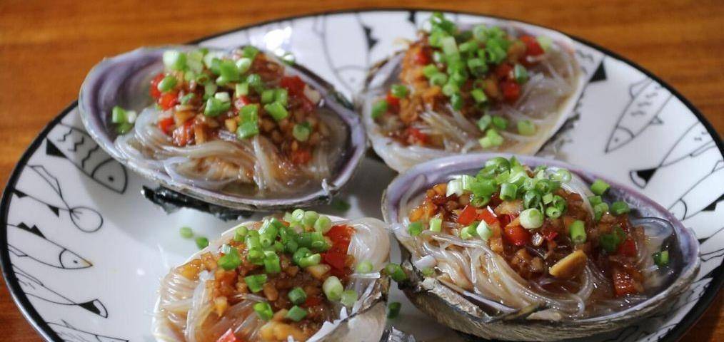 天鹅蛋海鲜凉拌怎么做好吃？-图1