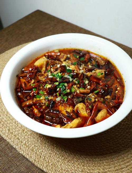 水煮肉片怎么做？家常做法有哪些？-图2