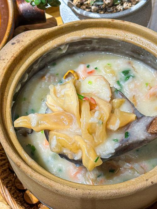 南山潮汕砂锅海鲜粥，正宗潮汕味还是本地创新？-图2