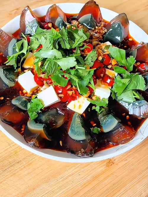 皮蛋豆腐怎么做才好吃？-图2