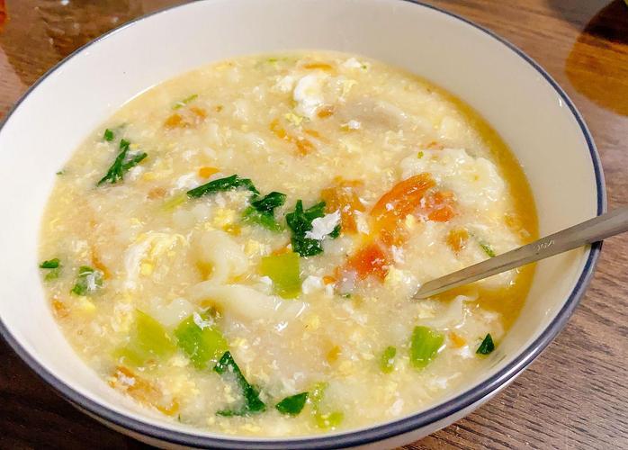 海鲜疙瘩汤鸡蛋怎么加更嫩滑？-图1