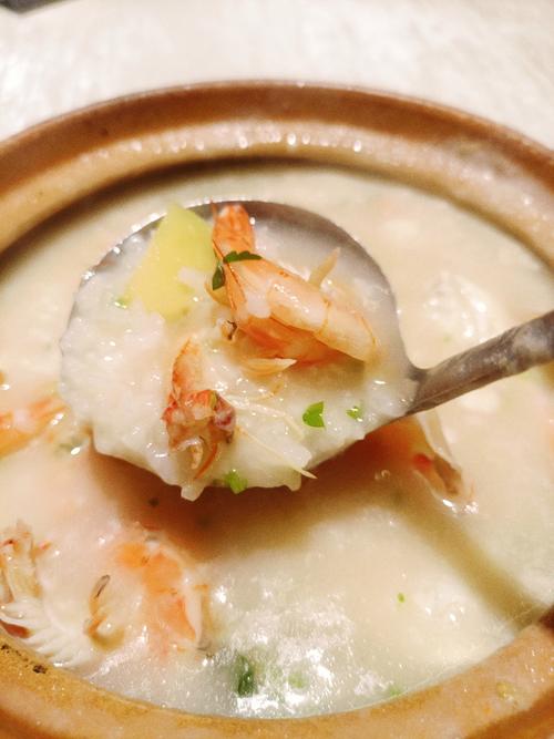 砂锅海鲜粥配油条，早餐绝配？-图2