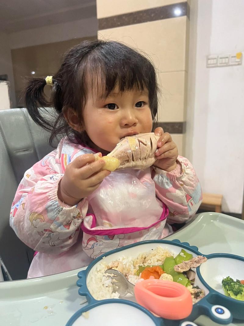 七个月宝宝怎么吃鸡肉？辅食添加有啥讲究？-图3