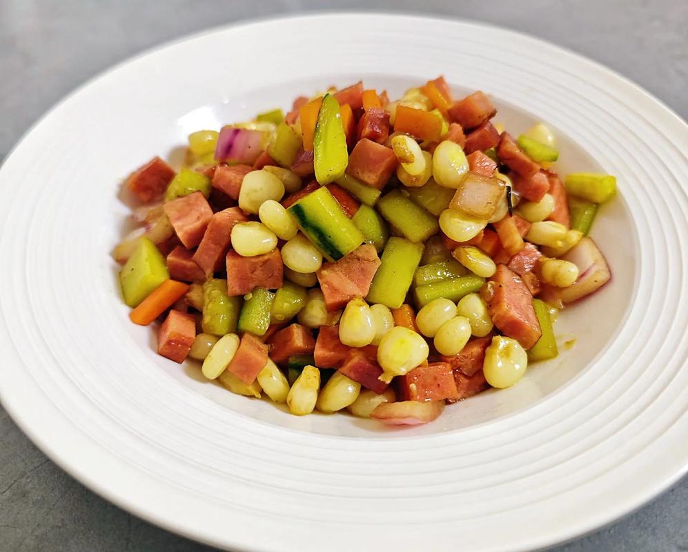 火腿炒玉米粒怎么做才好吃？-图1