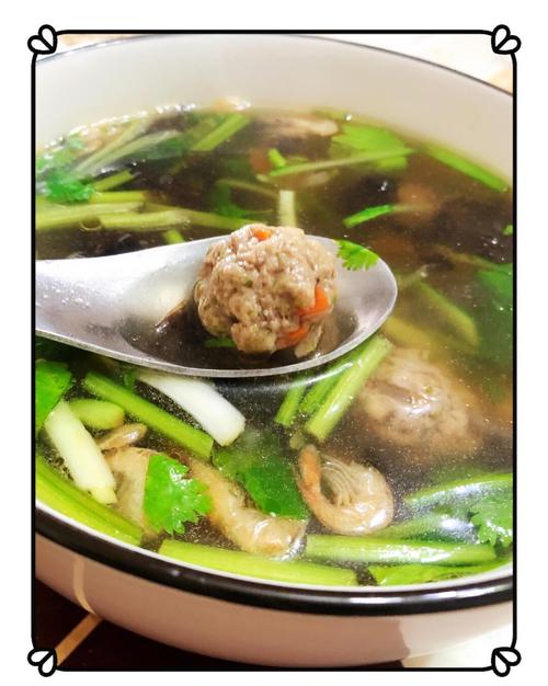 牛肉丸怎么做得又嫩又弹？-图1