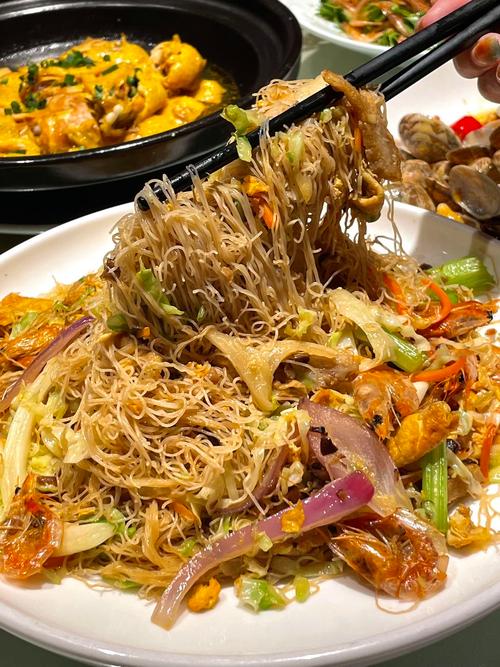 海鲜炒米粉的家常做法-图2