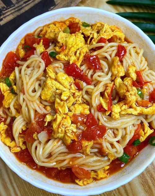 西红柿炒面条怎么做才好吃？-图2