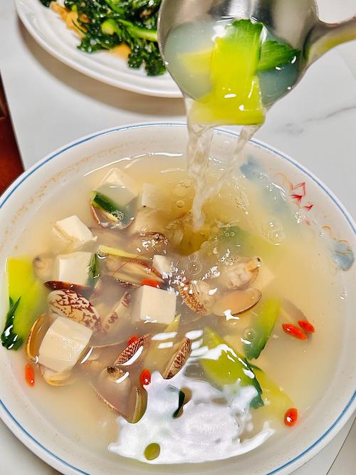 透明海鲜羹怎么做才清澈Q弹？-图2