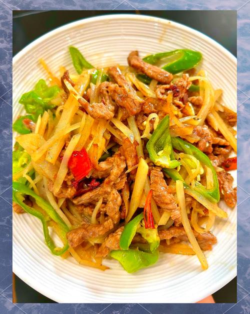 家常炒青椒土豆丝怎么做才好吃？-图1