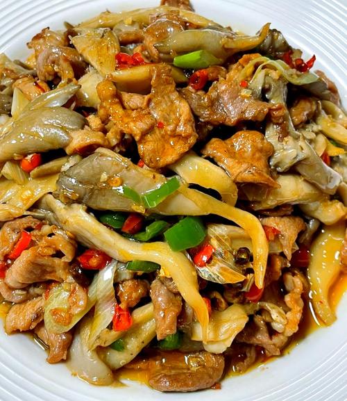 肉炒平菇怎么做才好吃？-图1
