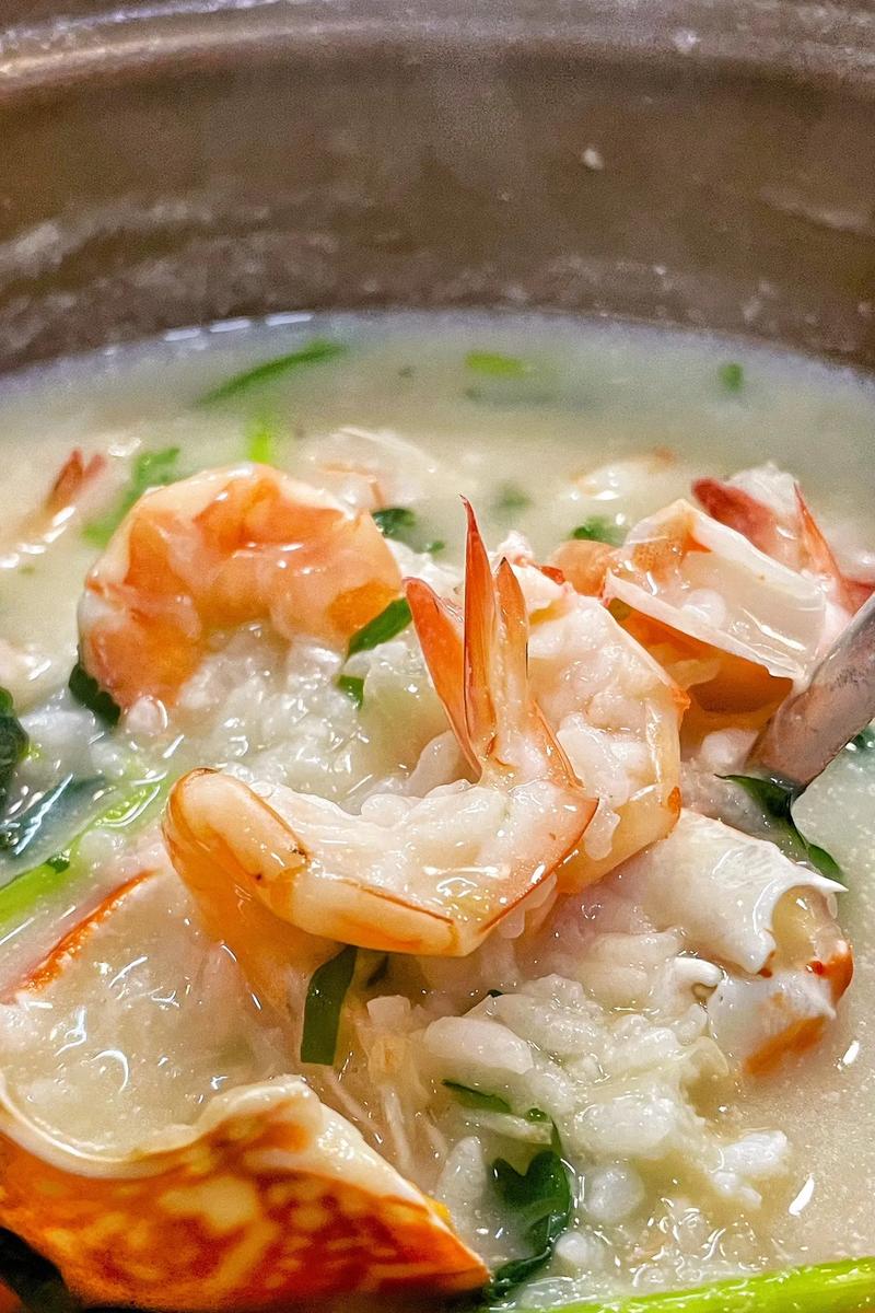 龙虾螃蟹海鲜粥怎么做才鲜？-图1