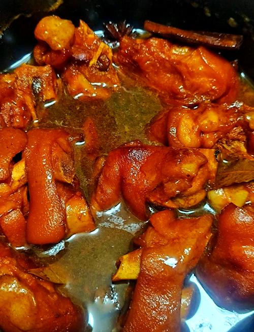 红烧猪蹄的家常做法视频-图2