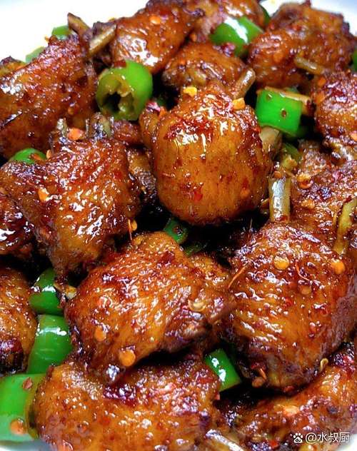 鸡翅麻辣香锅的家常做法-图2