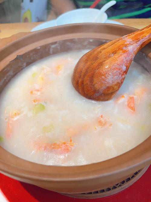 海鲜白米粥怎么做才鲜浓？-图2