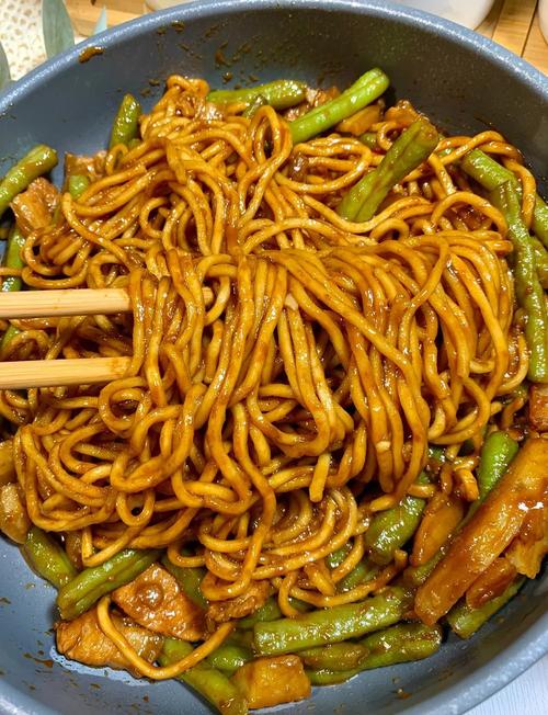 豆角土豆焖面怎么做才好吃？-图1