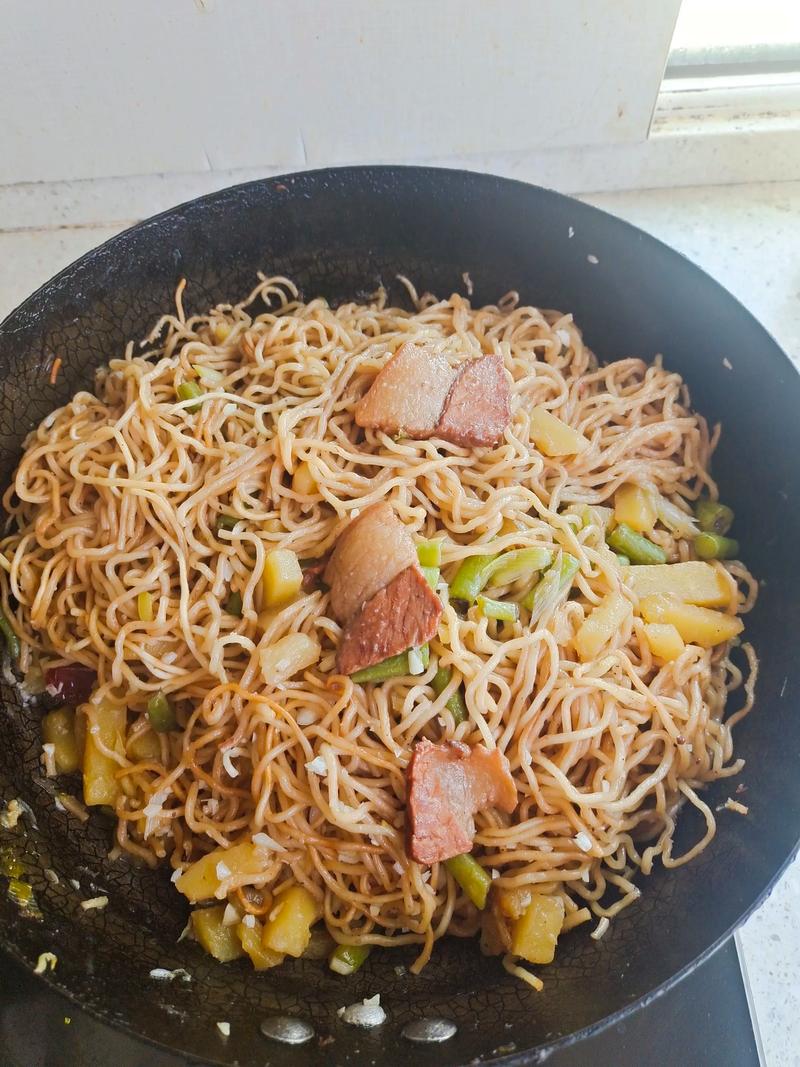 豆角土豆焖面怎么做才好吃？-图2