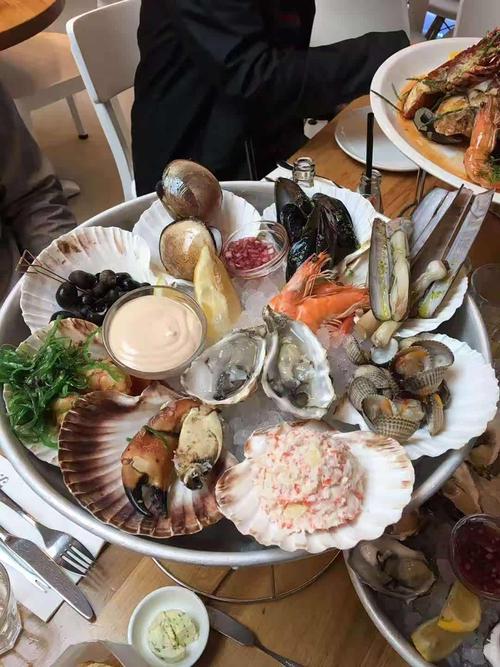 昆明哪里能吃到新鲜又实惠的海鲜大拼盘？-图3