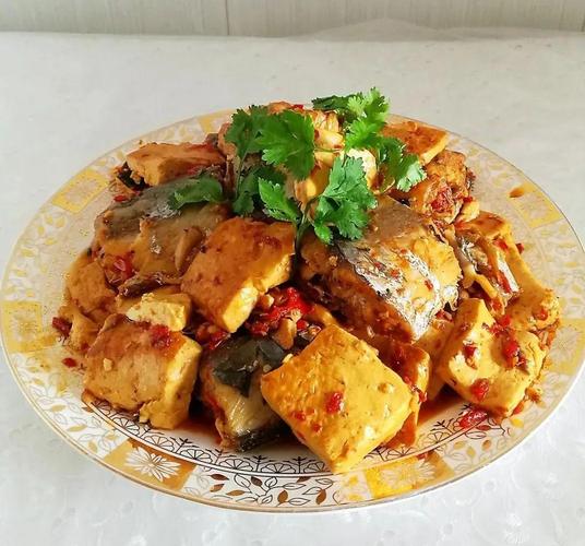 海鲜炖豆腐，哪种搭配最鲜香？-图2