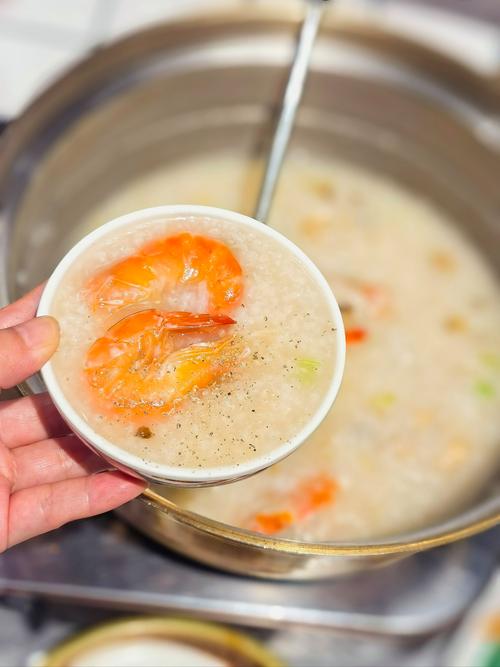 海鲜螃蟹干贝粥怎么做?鲜味秘诀在哪?-图1 海鲜螃蟹干贝粥怎么做?鲜味秘诀在哪?-图1