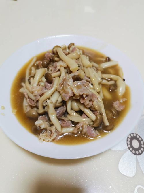 海鲜菇鸡肉炒好吃有什么秘诀？-图2