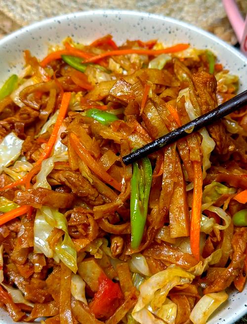 家常炒饼图片全家，哪种做法最家常？-图1