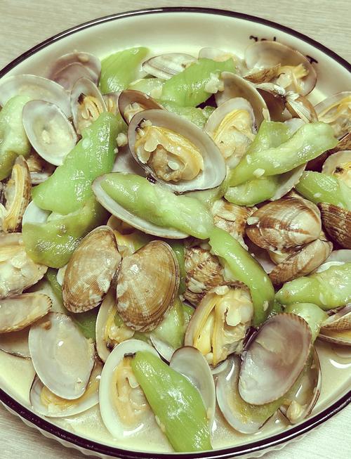 丝瓜可以和海鲜搭配吗-图2