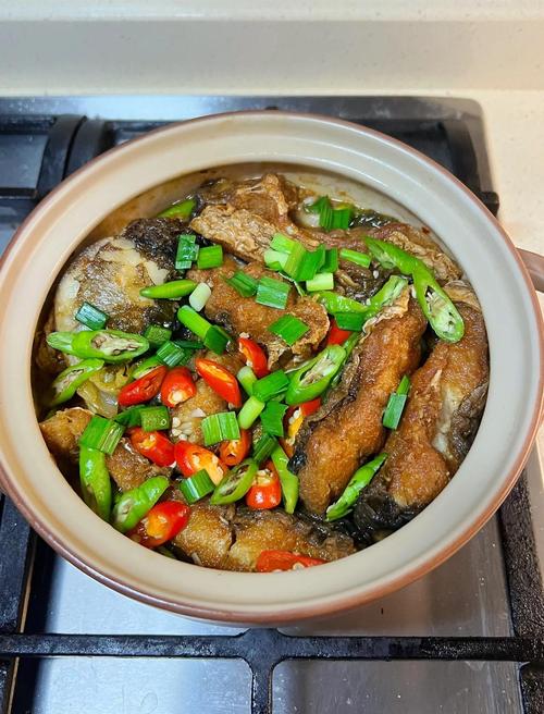 家常炖鱼块怎么做才入味？-图2