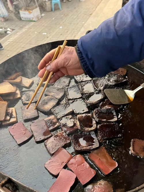 猪血家常做法有哪些?-图2 猪血家常做法有哪些?-图2