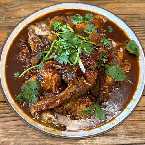 家常炖鱼做法有哪些？-图1