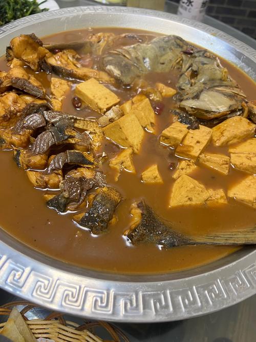 家常炖鱼做法有哪些？-图2