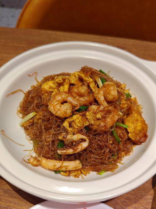 海鲜米粉炒制有哪些关键技巧？-图1