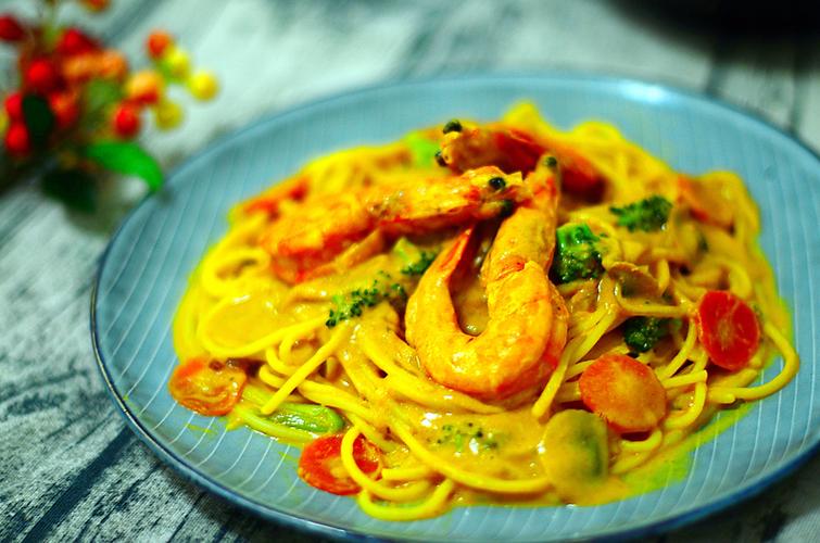 咖喱海鲜面怎么做？-图1