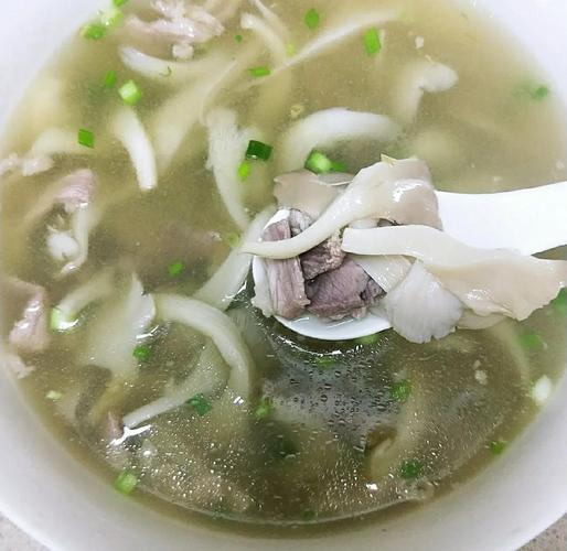 宝宝平菇瘦肉粥怎么做？-图1