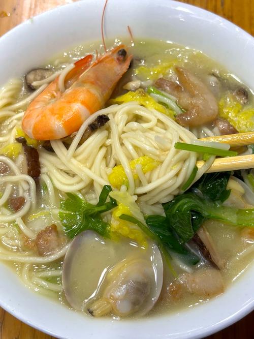 花甲龙虾海鲜面怎么做才好吃？-图1