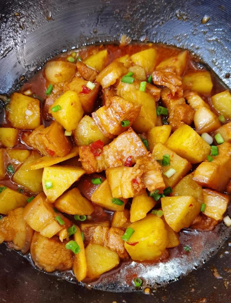 五花肉炖多久最软烂入味？-图2