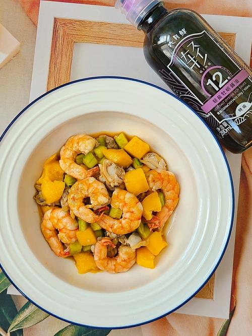 芒果海鲜蔬菜沙拉怎么做？-图2