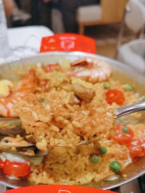 西班牙海鲜炒饭用什么米最正宗？-图2