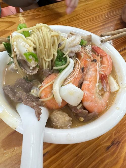 莆田海鲜卤面为何能龙虾鲍鱼齐聚？-图1