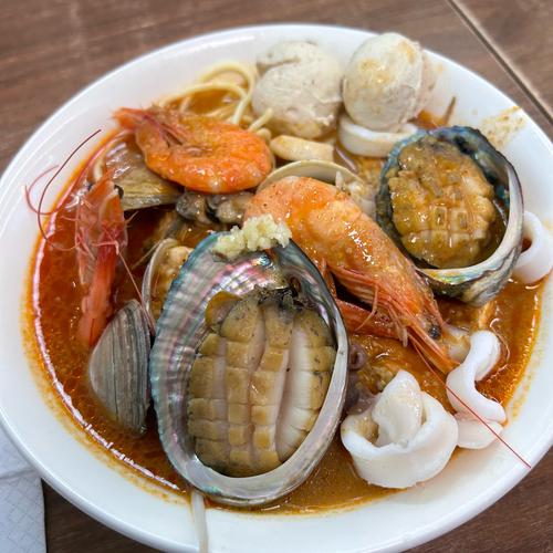 莆田海鲜卤面为何能龙虾鲍鱼齐聚？-图2