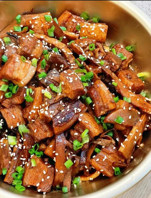 红烧肉干笋怎么炖才入味软烂？-图1