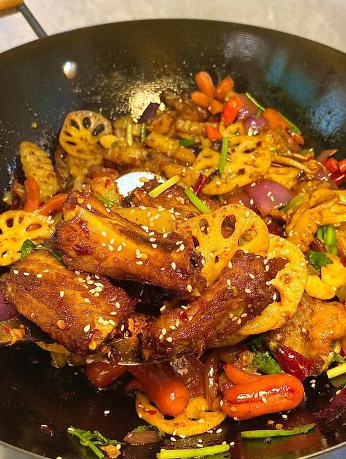 四川干锅排骨家常做法怎么做？-图1