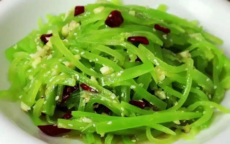 宝宝辅食莴笋泥怎么做好吃又营养?-图1 宝宝辅食莴笋泥怎么做好吃又营养?-图1